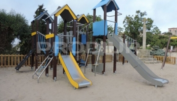 PARQUE JUEGOS INFANTILES EN BARCELONA