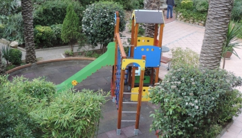 PARQUE INFANTIL EN UN HOTEL